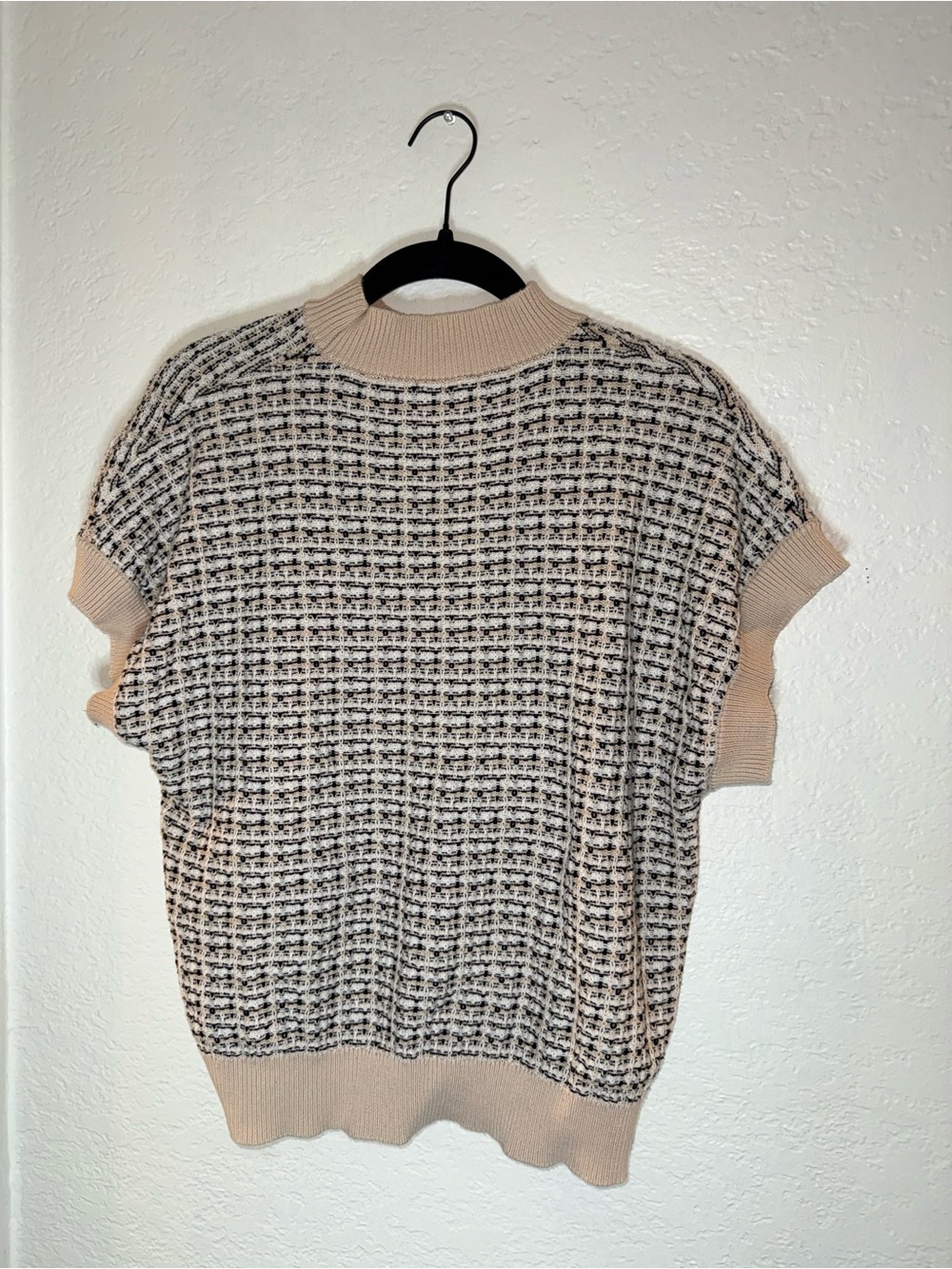 Tahari Beige and Black Tweed Short-Sleeve Knit Top